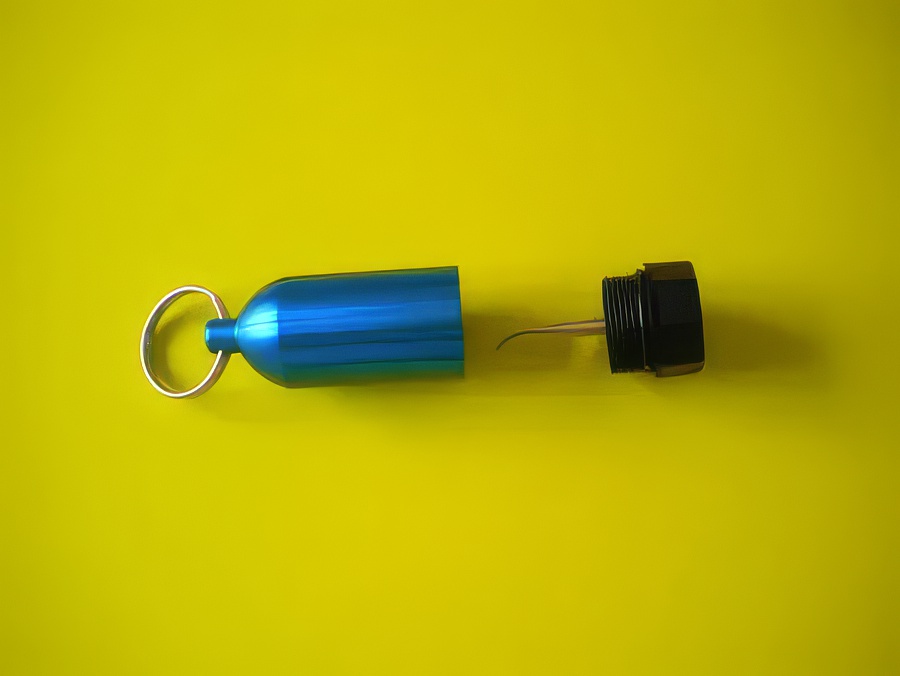 Aluminum Tank w/pick & Split Ring  "BLUE" - Product Image