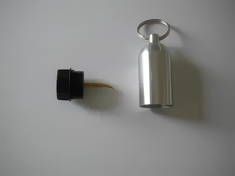 Aluminum Tank w/pick & Split Ring  "SILVER" - Product Image